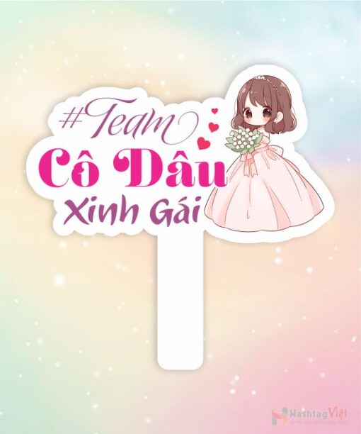 Hashtag cầm tay team cô dâu
