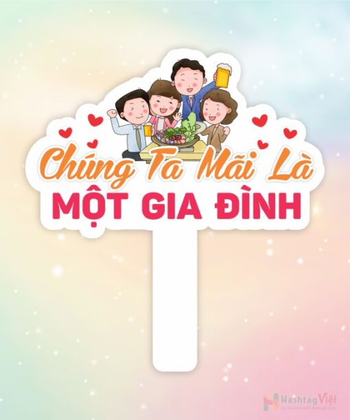 Hashtag cầm tay chúng ta mãi là một gia đình