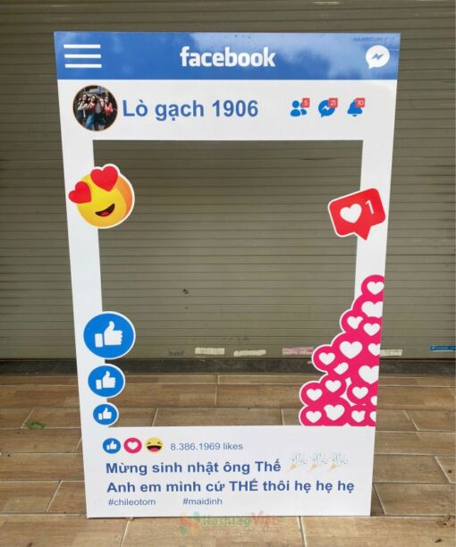 Khung chụp hình Facebook công ty Lò Gạch