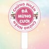 Hashtag cầm tay chứng nhận đã mừng cưới