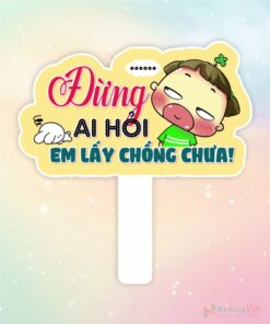 Hashtag cầm tay đừng ai hỏi em lấy chồng chưa