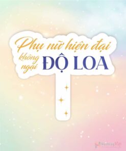 Hashtag cầm tay phụ nữ hiện đại không ngại độ loa