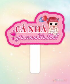 Hashtag cầm tay cả nhà yêu con nhiều lắm