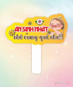 Hashtag cầm tay ăn sinh nhật nhớ mang quà nha