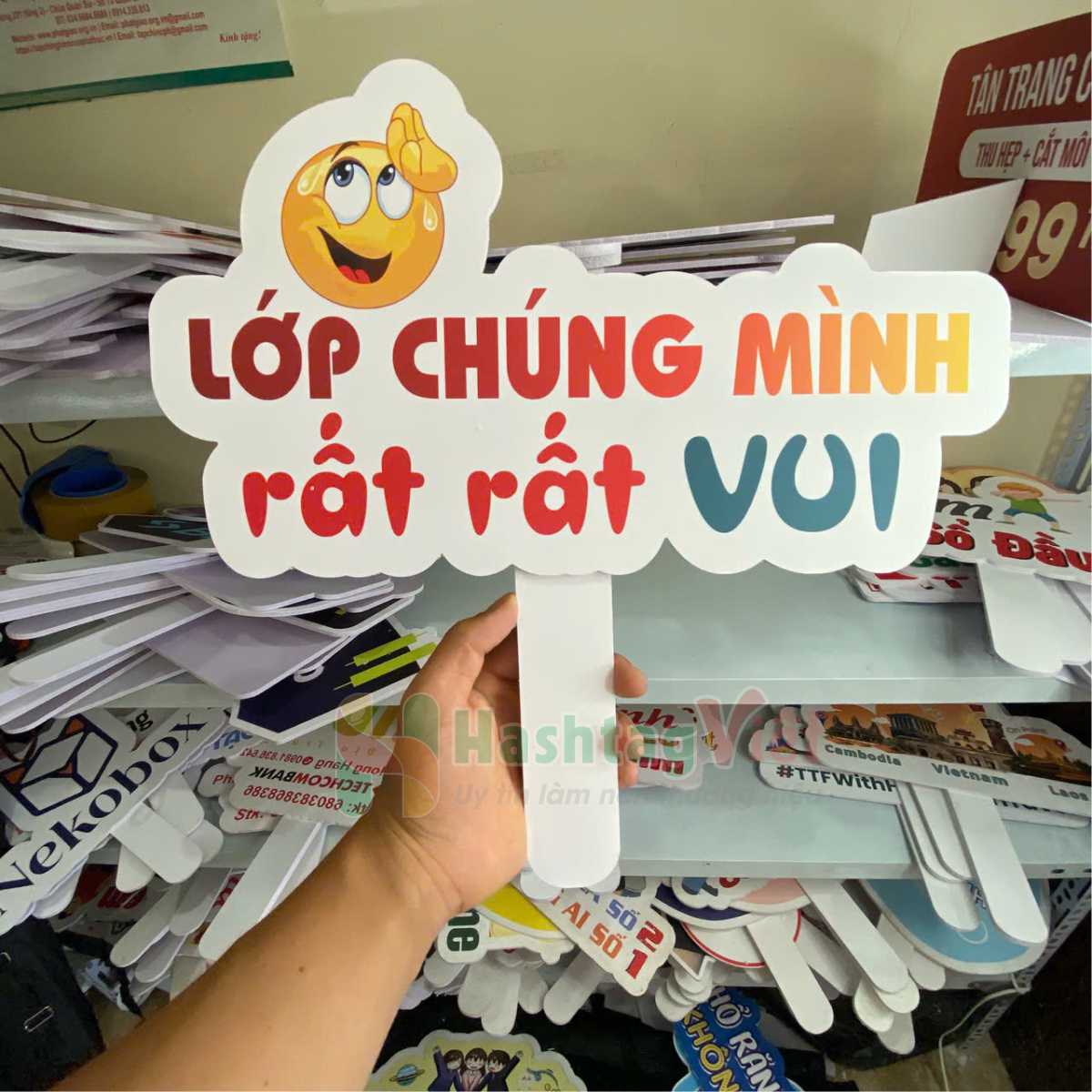 Hashtag lớp chúng mình rất rất vui