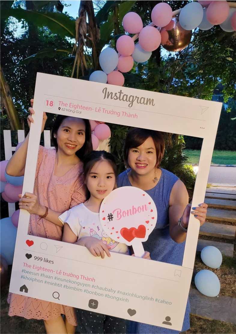 Khung chụp ảnh Instagram