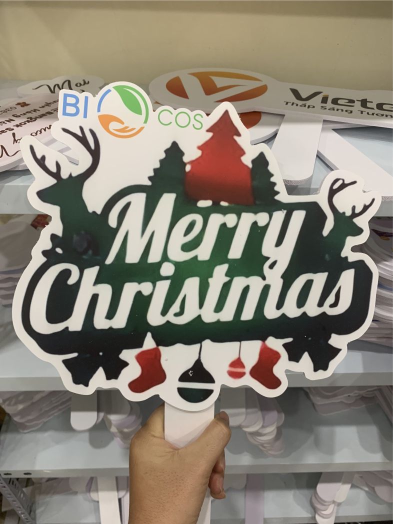 Hashtag merry christmas