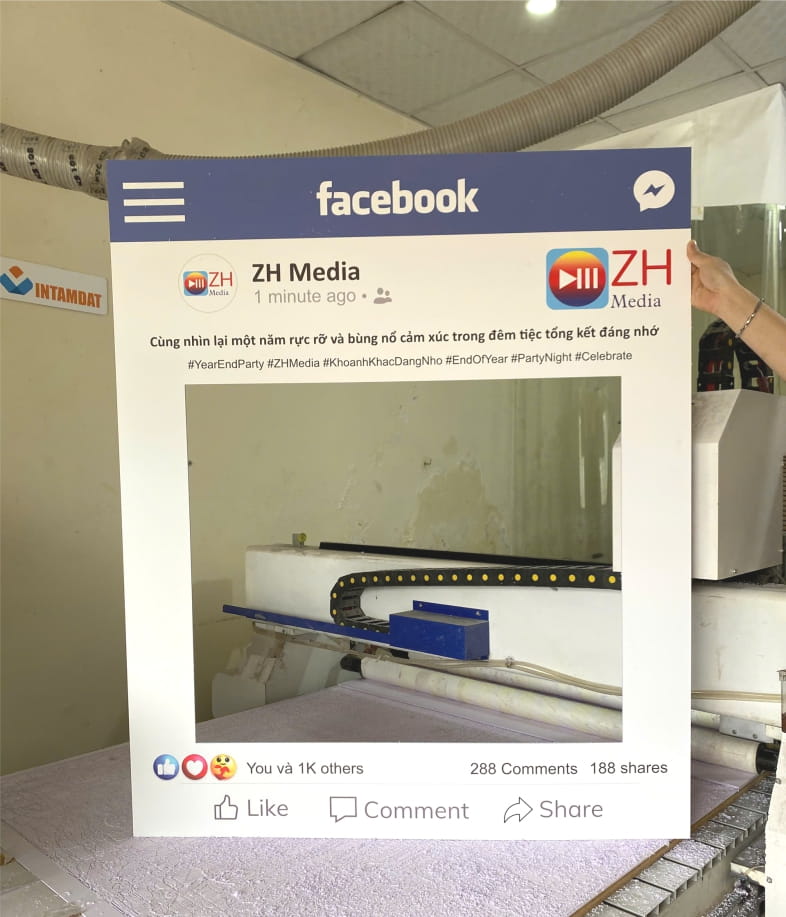 Khung check in công ty ZH media