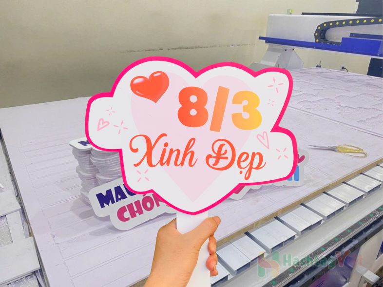 Hashtag 8-3 xinh đẹp
