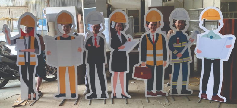 Standee mô hình quảng cáo