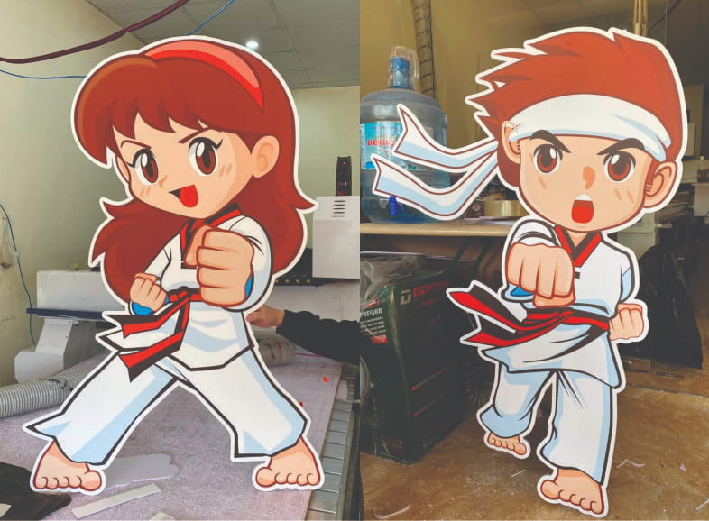 Standee hình người học vỡ