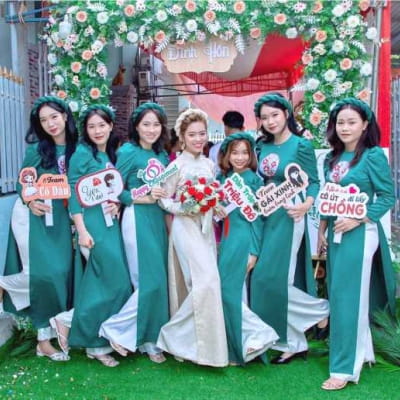 Bảng chụp hình đám cưới