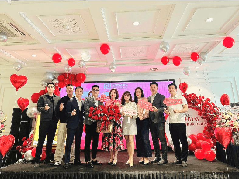 Thiết kế hashtag sinh nhật Sếp