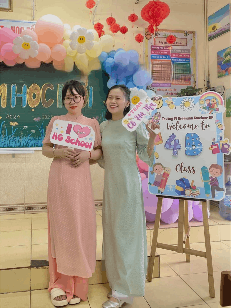 Khung chào mừng năm học mới
